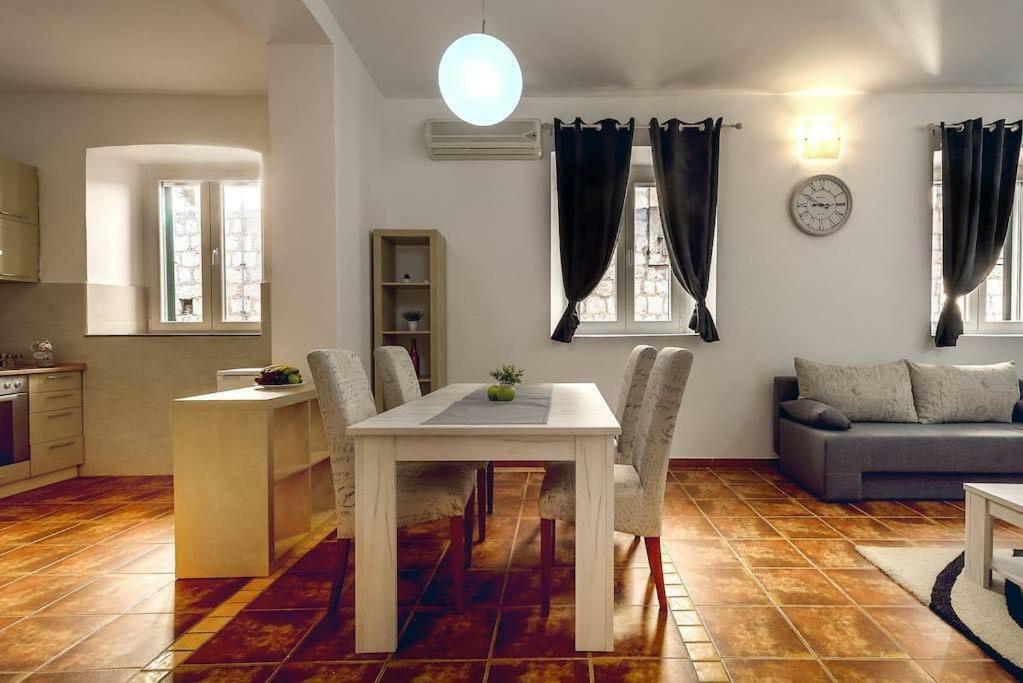 Old Town Experience Apartment コトル エクステリア 写真